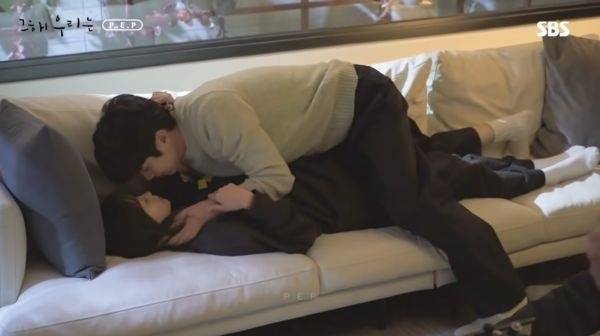 杭天琪简历这部剧中她扮演的角色跨度极大