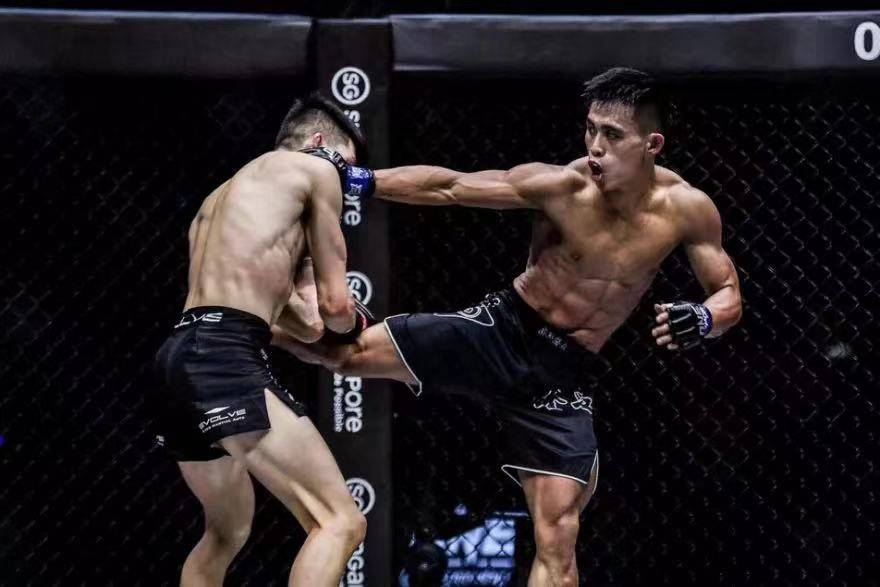 中国"小旋风"遭遇日本世界冠军,这一战太难了_王硕_和田_对手