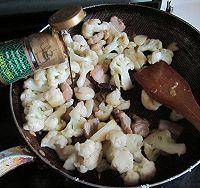 姜片|这样一盘很下饭的家常菜干锅花菜,非常好吃,制作方法也简单!