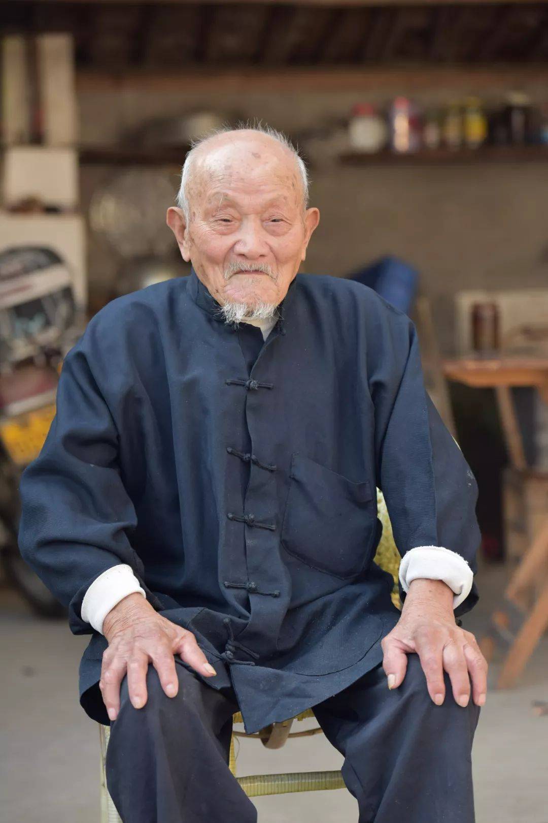 105岁老人年轻像55岁长寿秘诀不是多走路而是这3件事