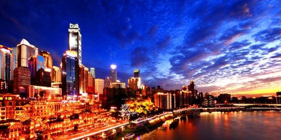 中国最像省的城市，面积远超3个省份，下辖38个区县，还做过首都