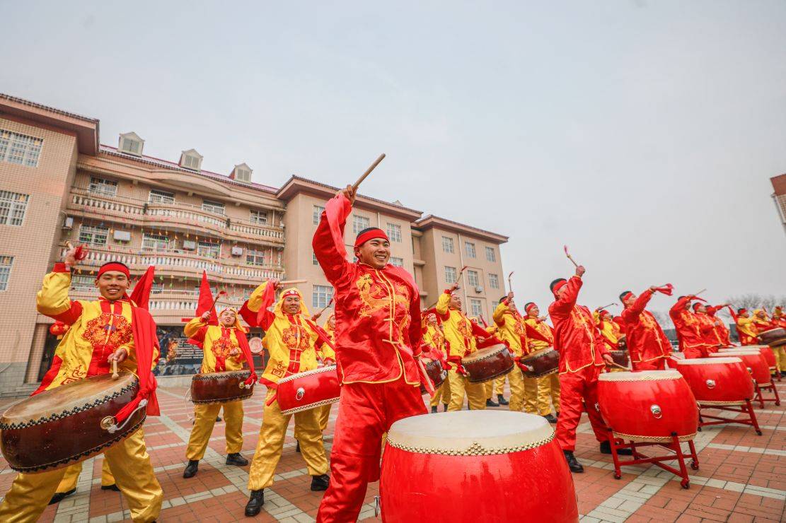 年味|激越鼓点扬豪情 步履铿锵贺新春