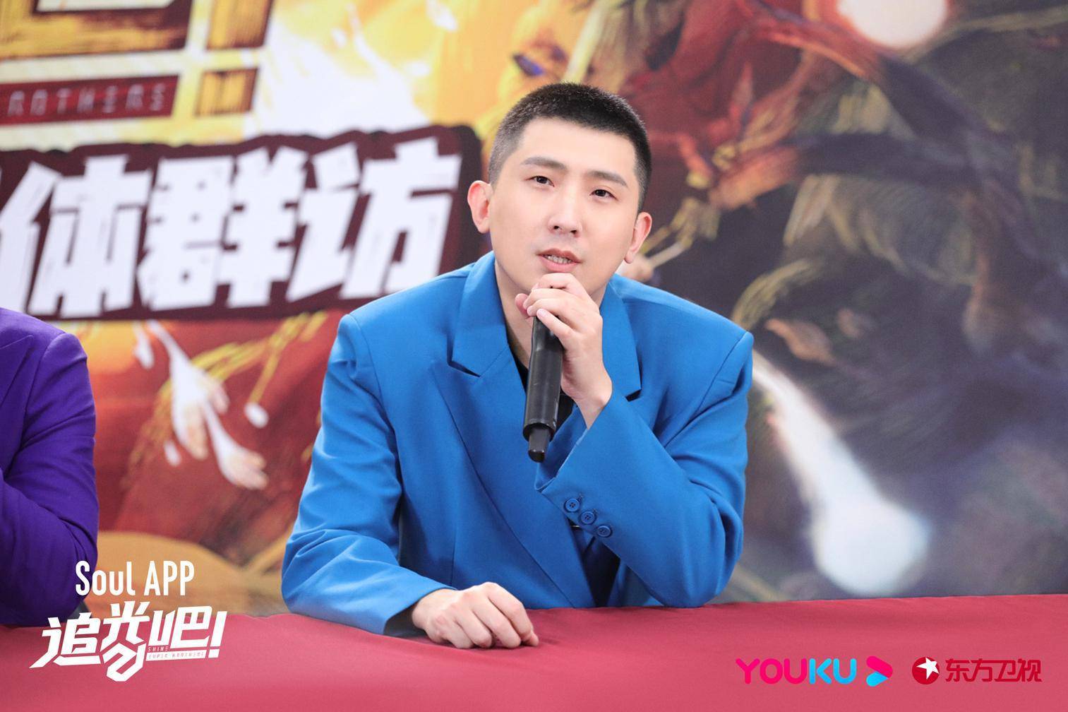 舞台|6倍光速斩获《追光吧！》最强工作室 不败战绩背后是全员“内卷”的努力