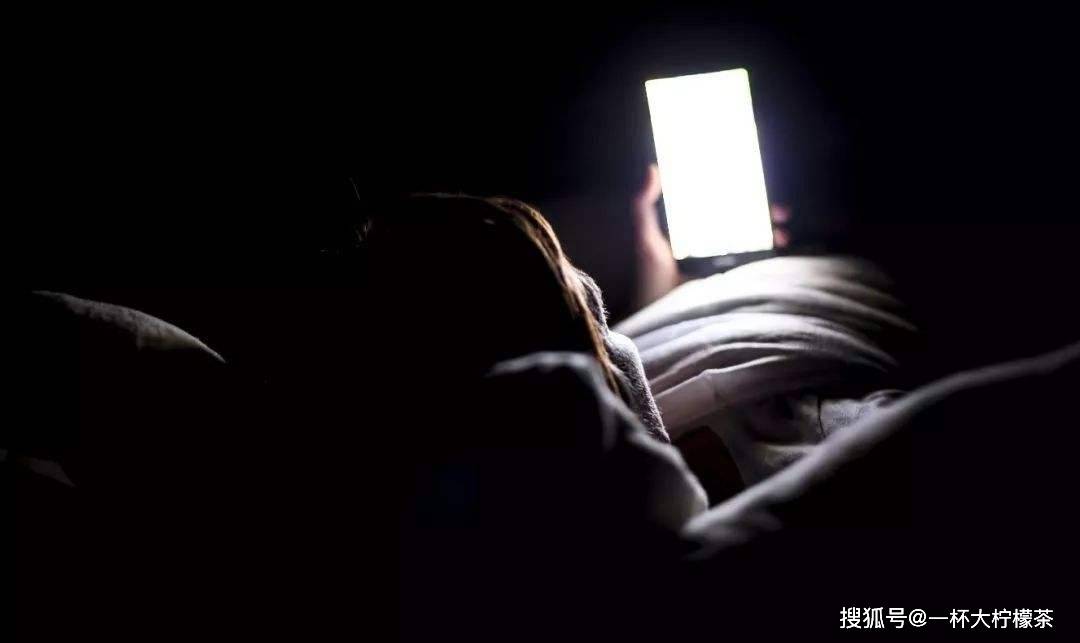 合成皮肤吹弹可破和浑身白皙光滑？不用选！谷胱甘肽能抑制黑色素沉积，自然美白