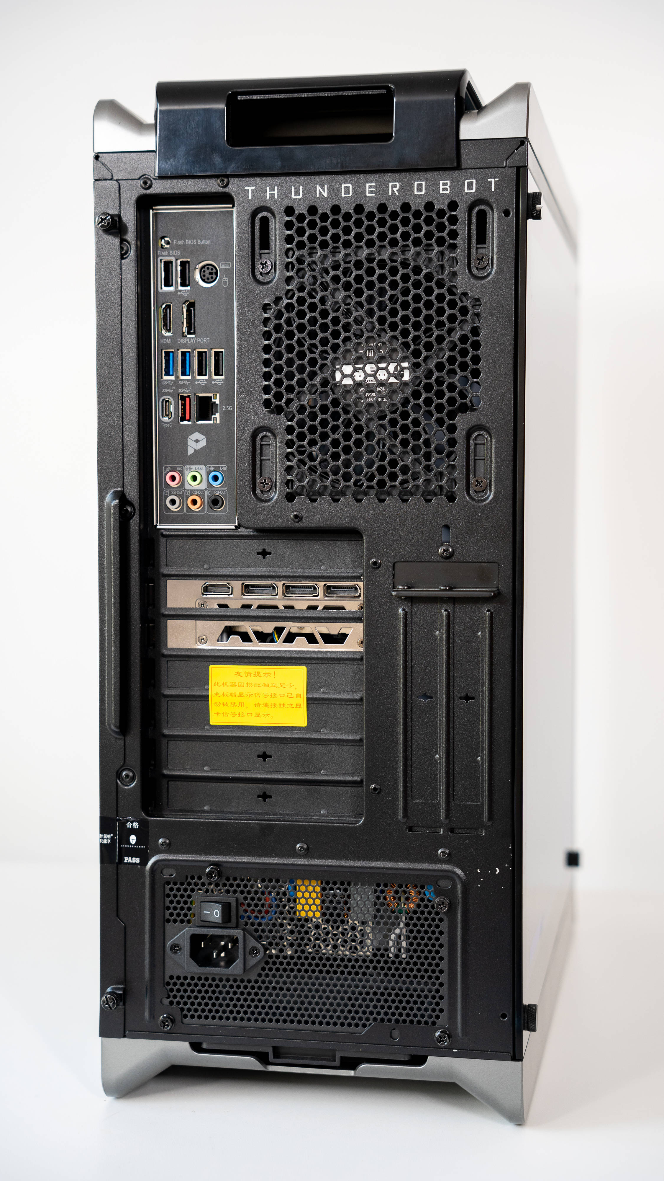 聊一款性能提升明显的品牌台式机:雷神911黑武士4