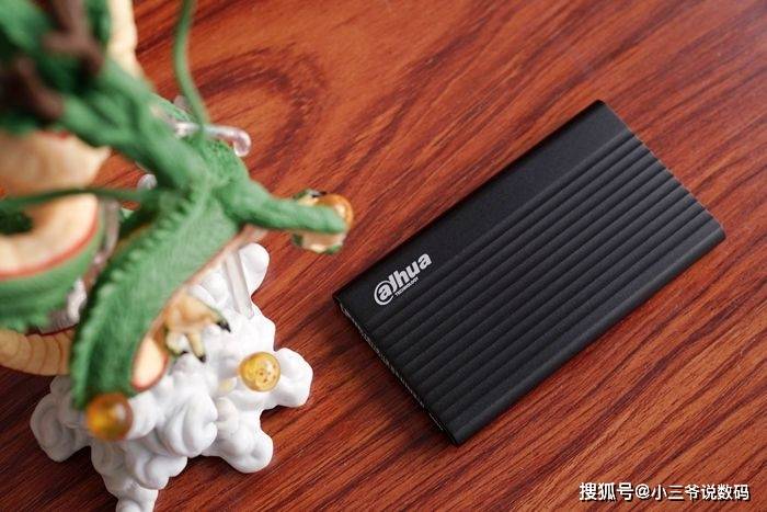 测试|大华T70移动固态硬盘：内存告急的“救场王”
