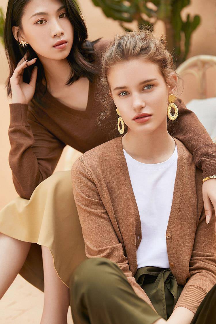 时尚 欧阳娜娜的少女风穿搭太迷人了！轻熟女的超自然装嫩搭配技巧.