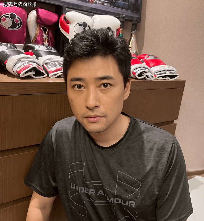 原创斗鱼钱小佳入驻虎牙首秀在石250表态没有我压根儿没人认识他