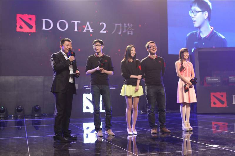 Dota2-直播开车？女神冷冷表示：不找主播结婚是因为他们身体不行_Lilith_时候_女儿