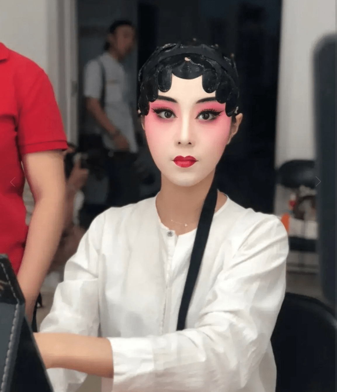 王梦婷念及同行之情不再深究,50岁郭德纲也锋芒不再_网友_谣言_京剧界