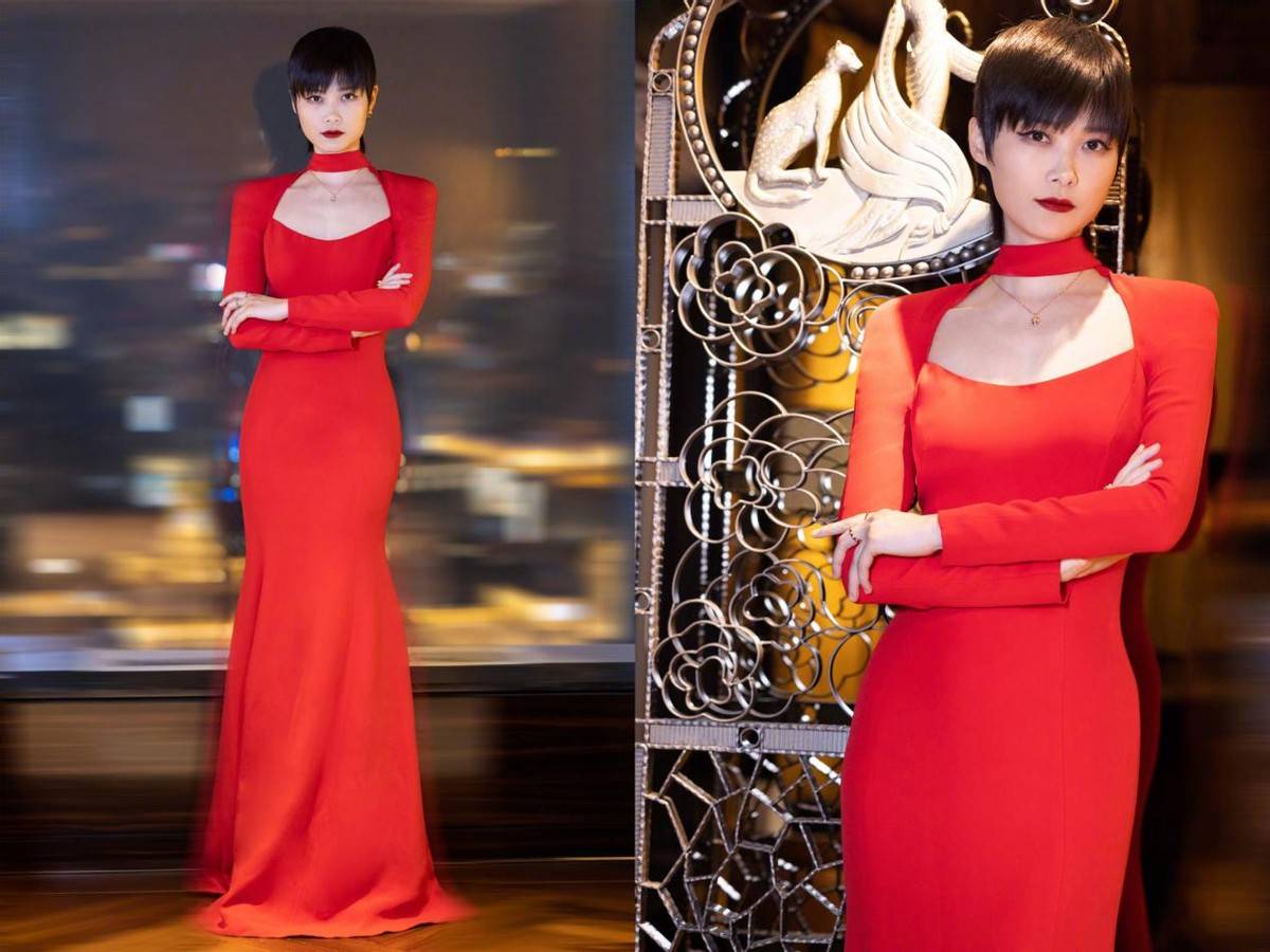 李宇春 李宇春变了不少，4套裙子一件比一件有女人味，再也不是男人婆了