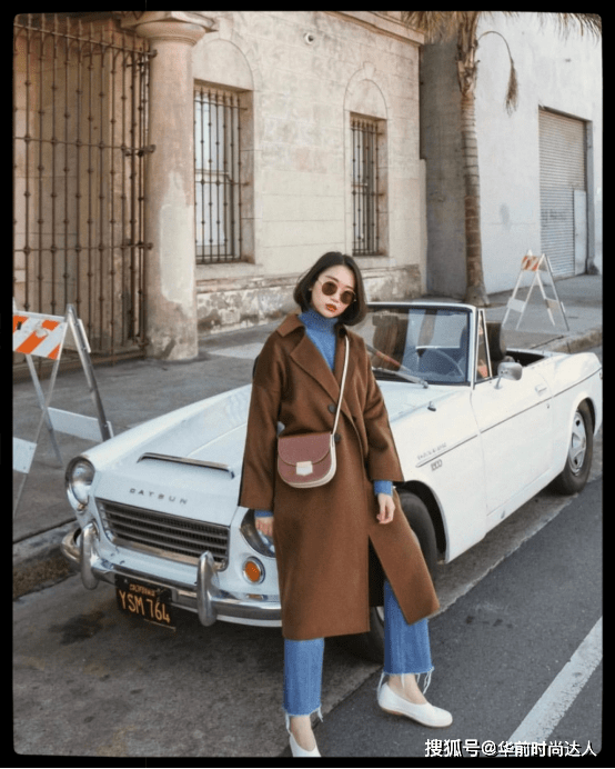 脖子 早春“大衣+高领衫”太高级了，保暖显气质，适合30、40岁的女人