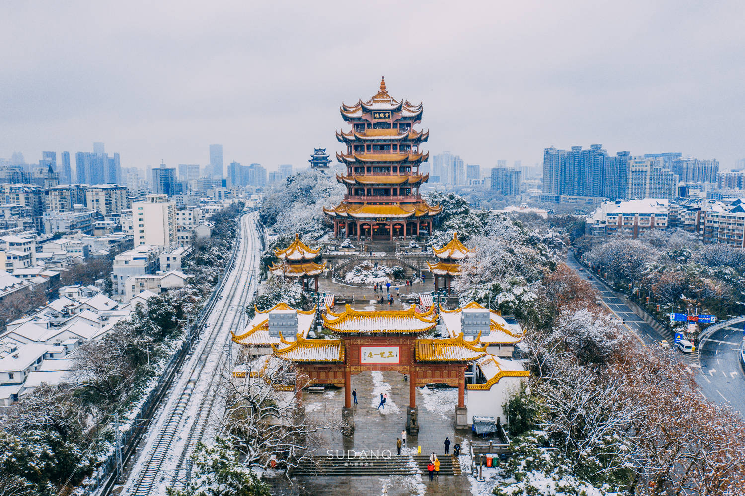 原创武汉一场雪千古画卷惊艳全城黄鹤楼不愧为天下江山第一楼