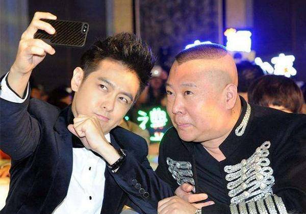 张亮无缘中国版《继承者》于小彤任男主角，李宝娜