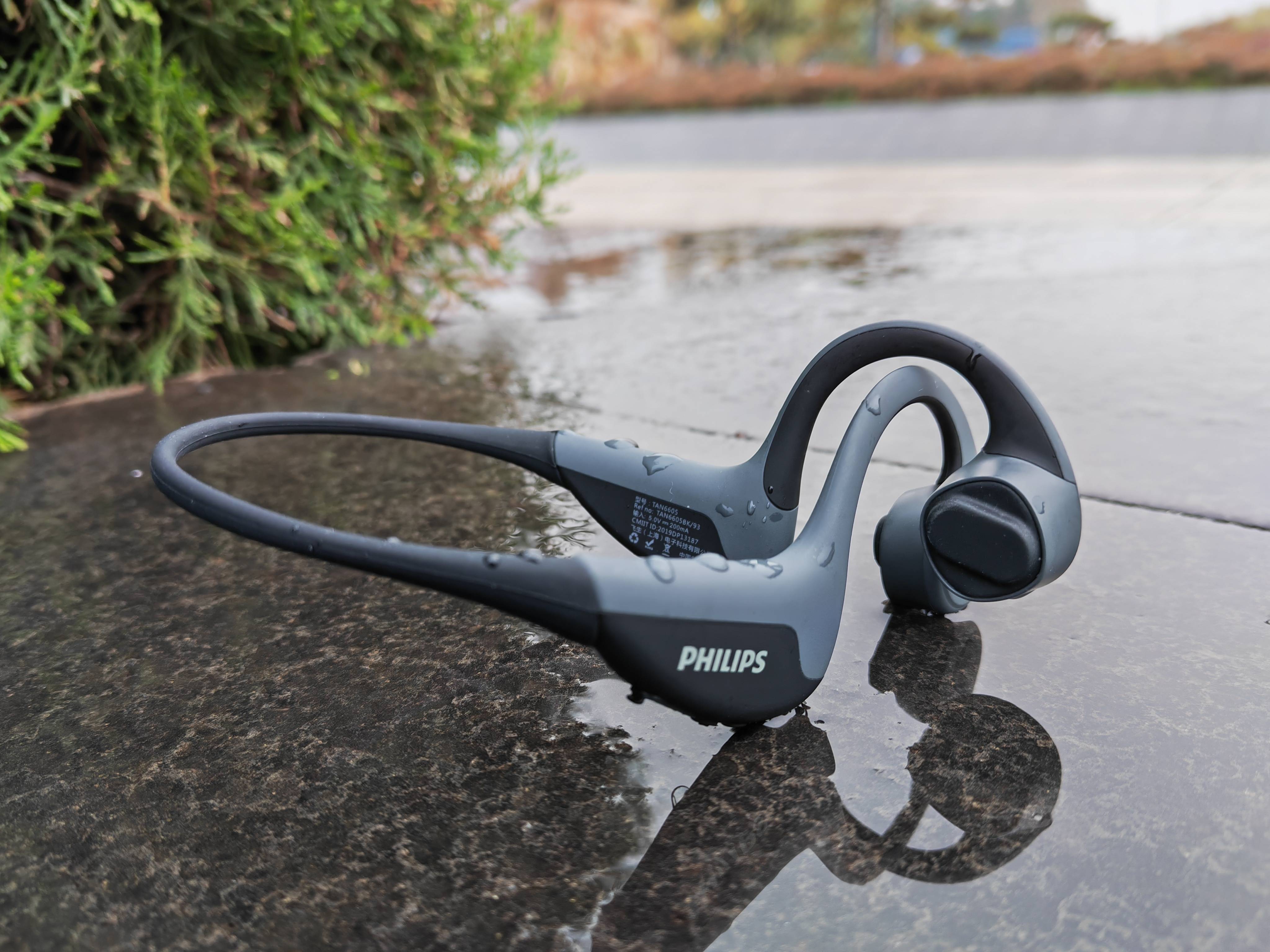 小功能太贴心飞利浦骨传导耳机tan6605让夜跑灯更贴心