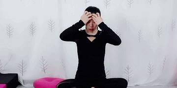 头皮白头发多，失眠的人，坚持一套护发操，睡得好，头发乌黑浓密