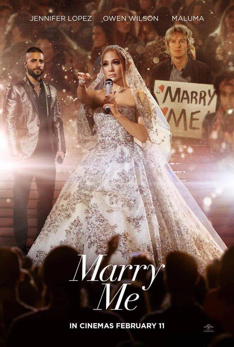 「和我结婚」《嫁给我》电影评论，歌手在台下随机与粉丝结婚，主题新颖有趣