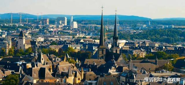 卢森堡，袖珍小国，世界人均最富的国家！
