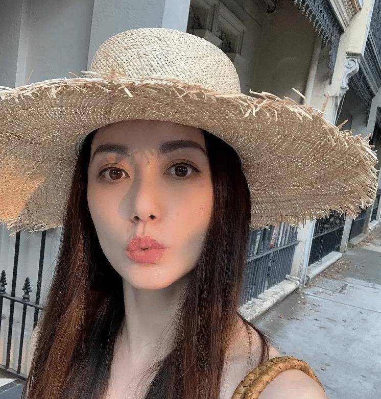 美人被网友集体大喊美过高圆圆，退出多年还能在49岁美出圈！