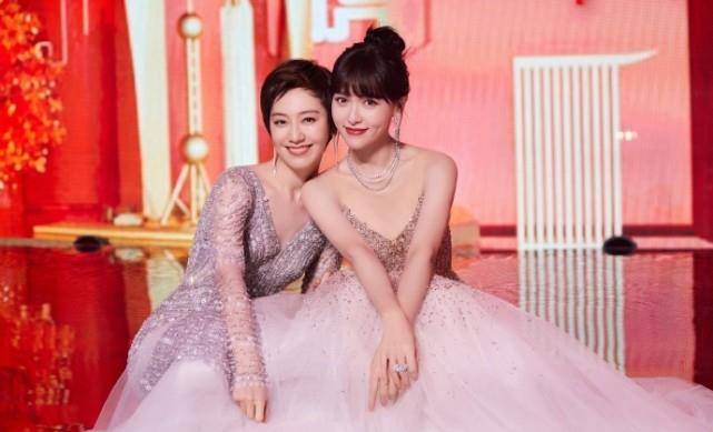发型没有了“铁刘海”，这五位女明星还是你心目中的女神吗？