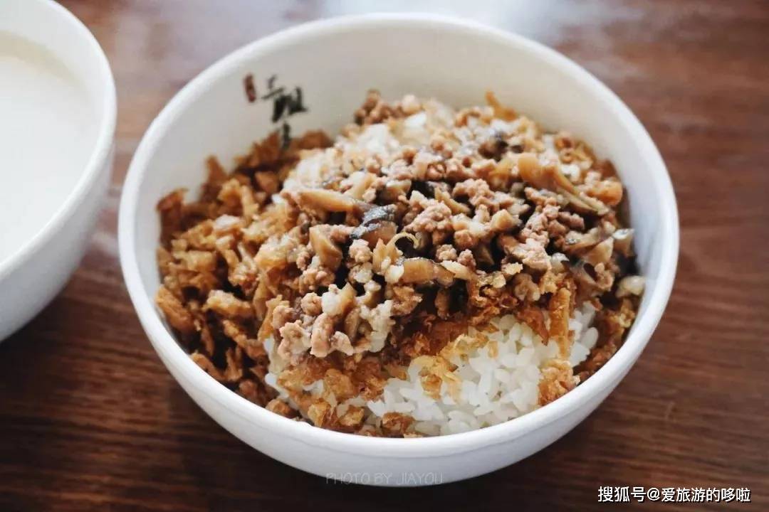 糯米饭怎么做的又香又糯 e1547ac0d6ef4e048e5b55b6477f9b4e.jpeg