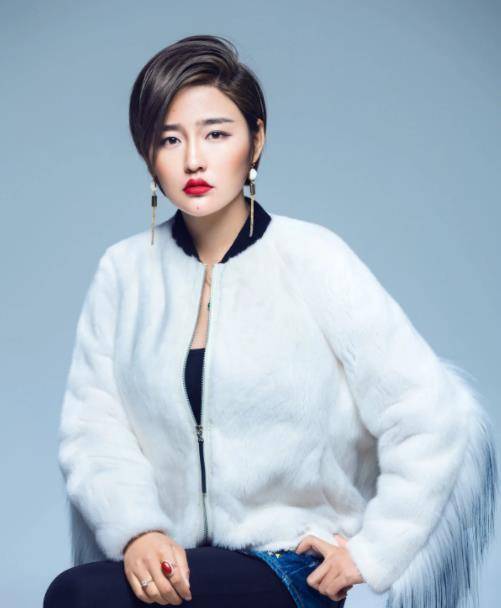 的春晚小品中发挥出色受到了观众的一致好评,而赵本山也评价娇娇女丑