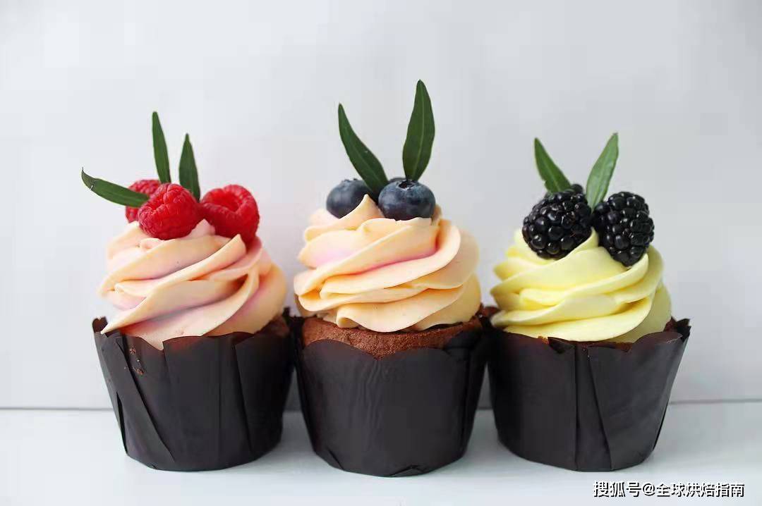 外网最火热的纸杯蛋糕72款造型装饰