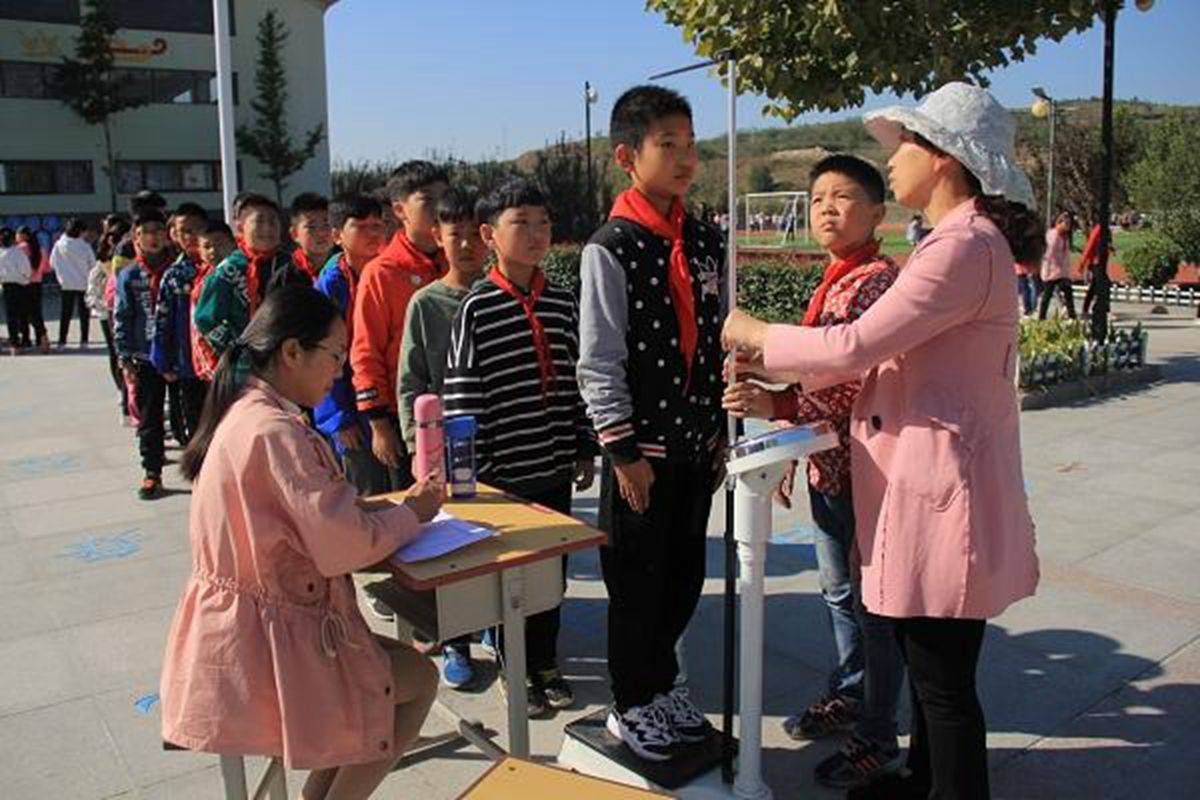 食谱|过来人:要重视男孩的身高,若这岁数还没到170cm,恐再难长高了