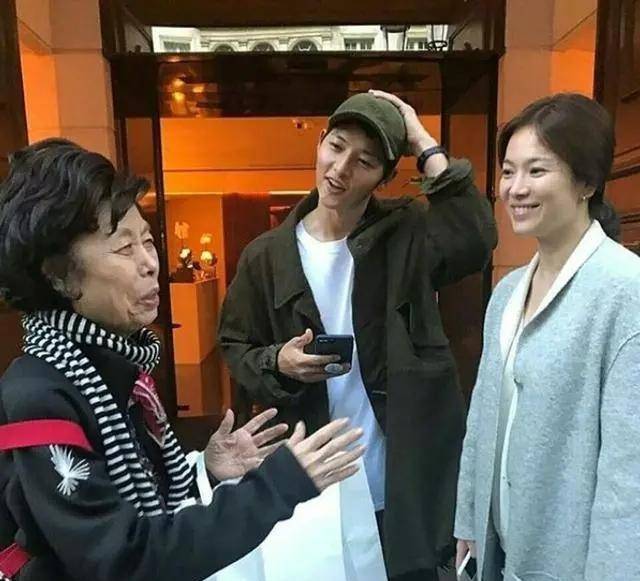 宋仲基宋仲基新剧造型撞款步惊云，泡面头配紫色唇彩像换了张脸