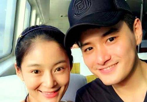 原创她倒追丈夫五年生双胞胎儿子叫一模一样很帅气很可爱