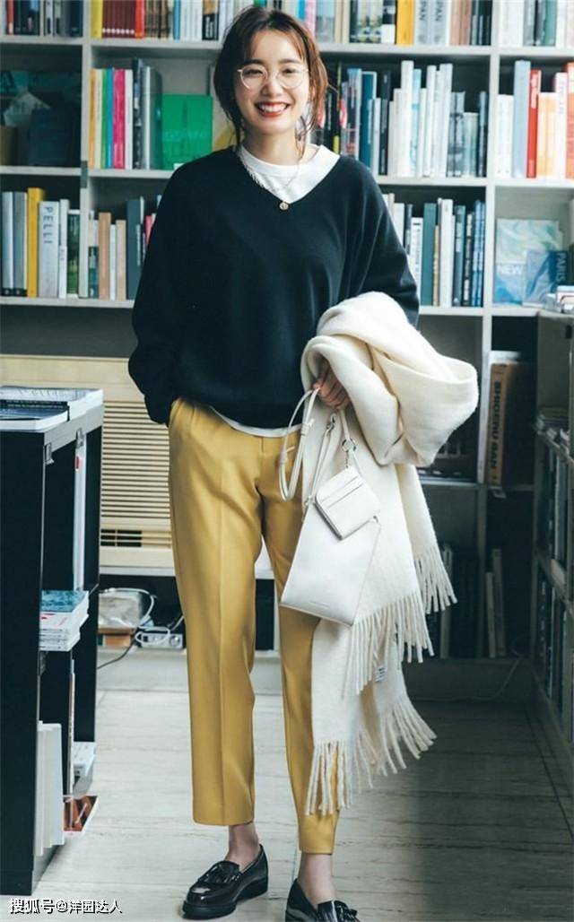 姐妹 今春“烟管裤”怎么穿？不按套路出牌的搭配法则，真是显瘦又显高