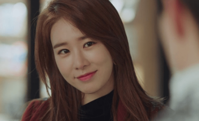 李栋旭|她是《触及真心》中的吴允瑞,长得十分少女,实际上已经37岁!