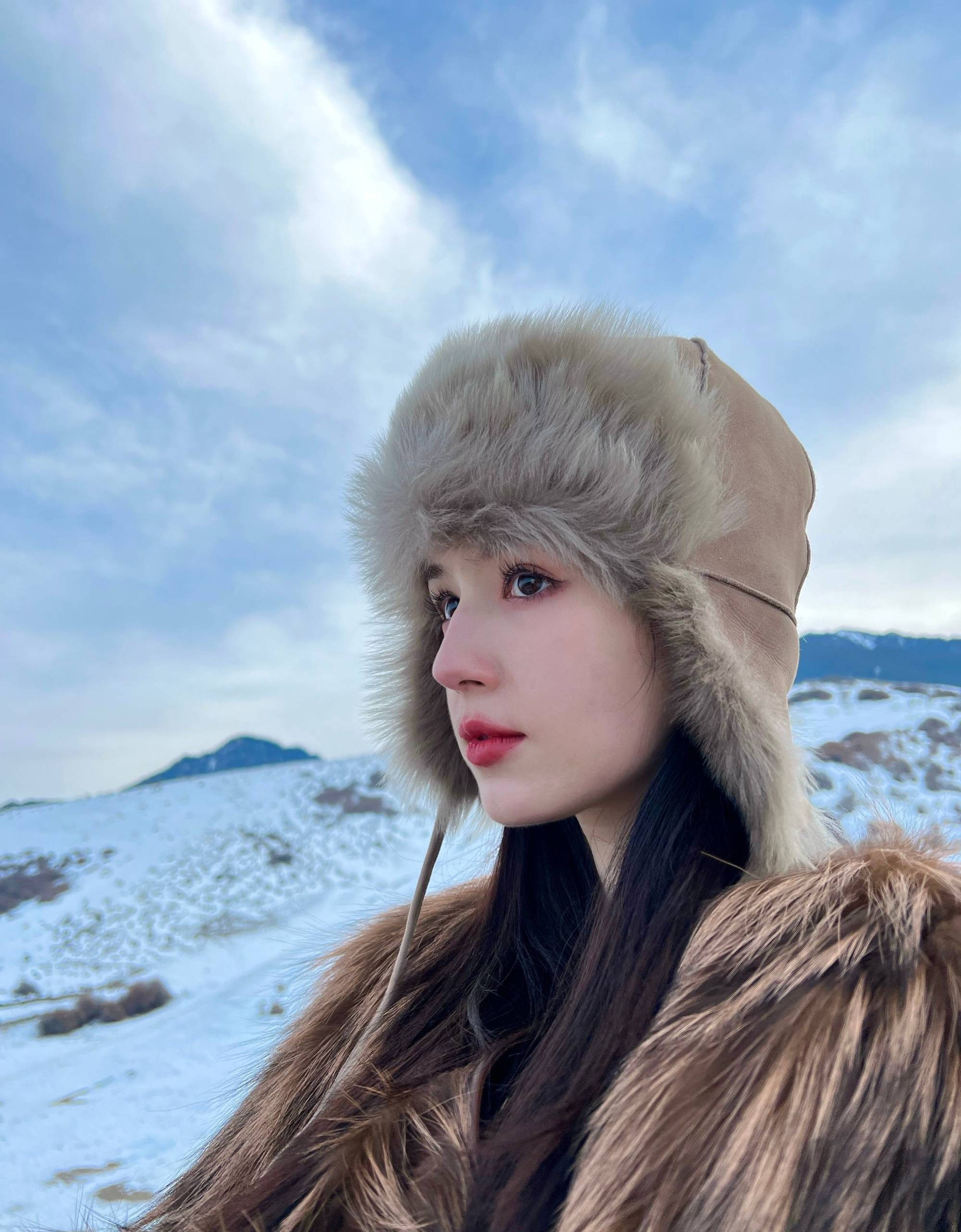 新疆女明星哈妮克孜图片