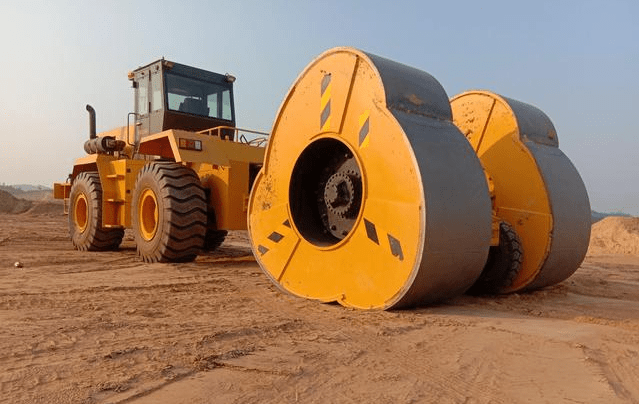 原创压路机的轮子竟是空心的内部到底装了什么看完颠覆我多年认知