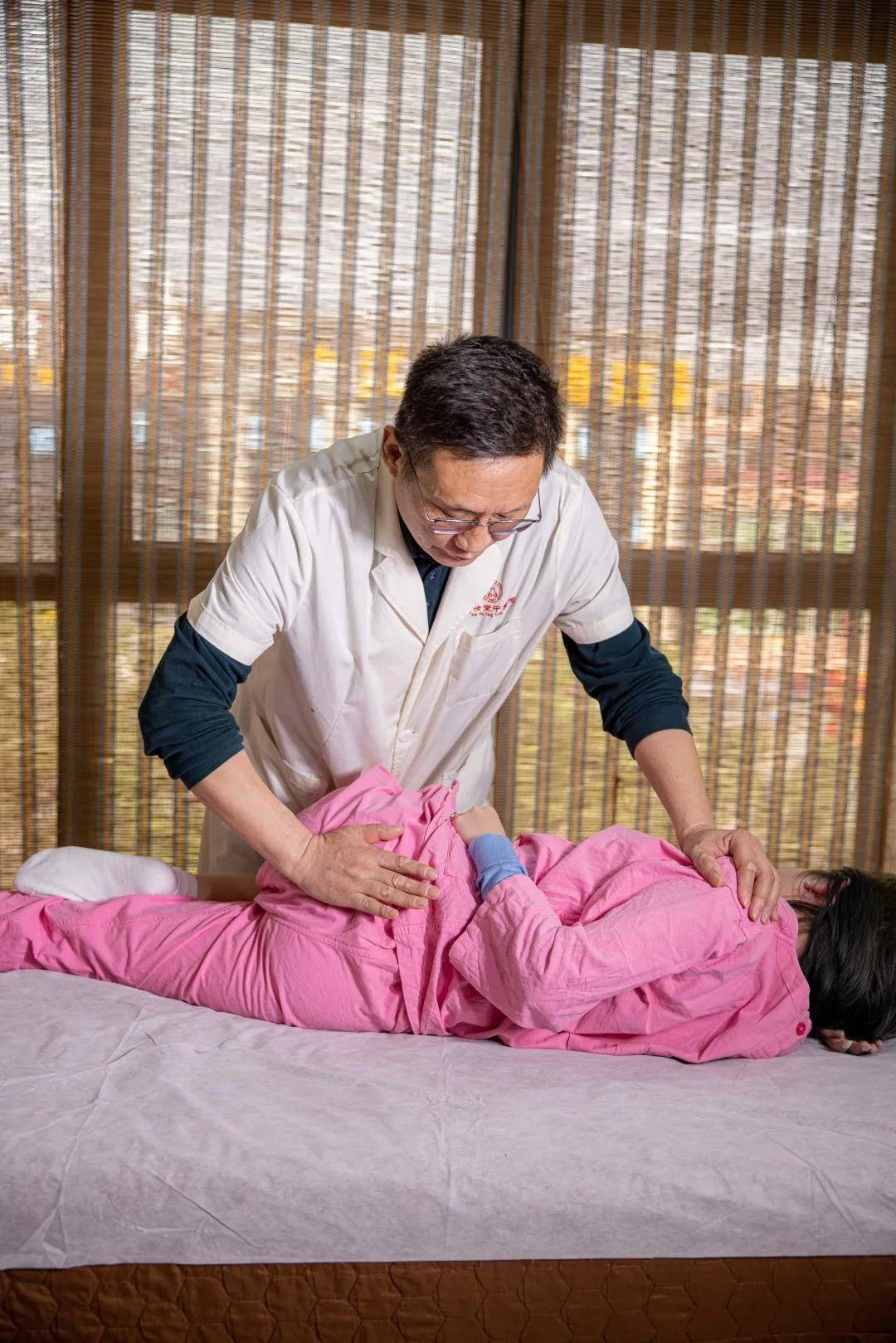 体态_颈椎_问题