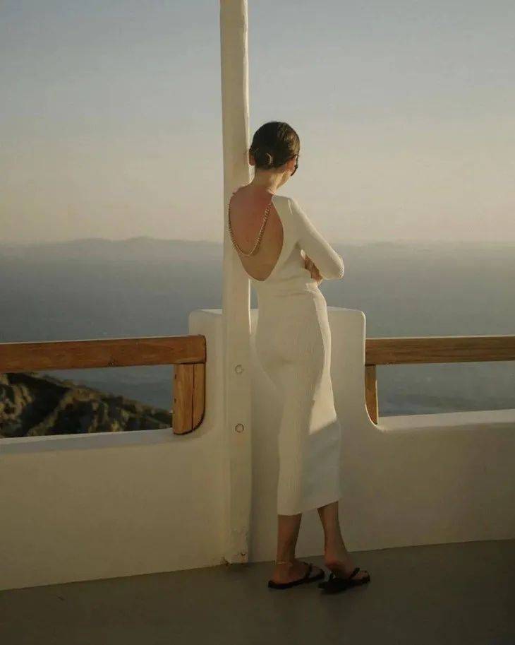 大嫂 下周穿什么 | 大嫂实力演绎，露腿的冬季穿搭都是耍流氓