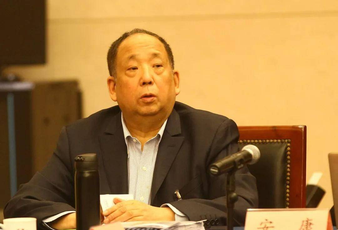 许昌富豪排行榜_许昌第二大富豪:农村穷小子白手起家,靠收废铁发家致富,身家35亿