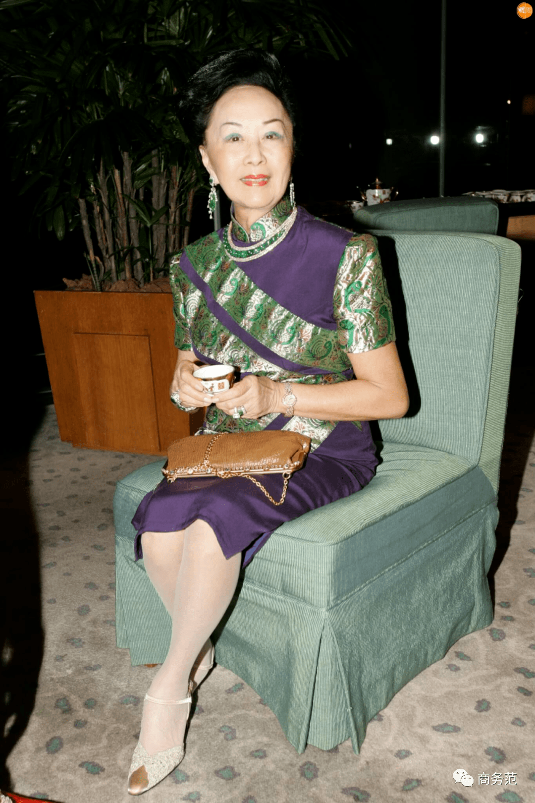 第一名媛"去世,穿旗袍优雅一辈子,身家百亿却低调…_夫人_陆雁群_名门