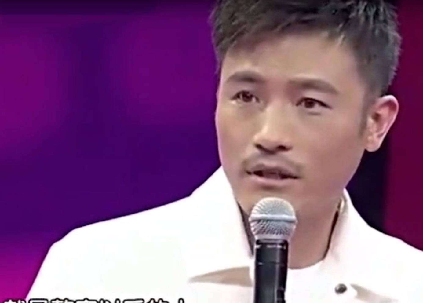 下巴明星频翻车医美需谨慎!有人脸变充气气球,有人下巴变天气预报