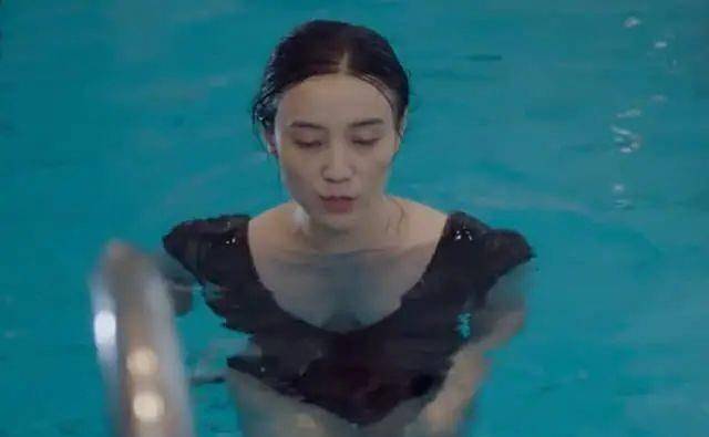 功效《盛装》宋佳袁咏仪同台飙戏！40+女演员也敢素颜出镜靠的是什么？
