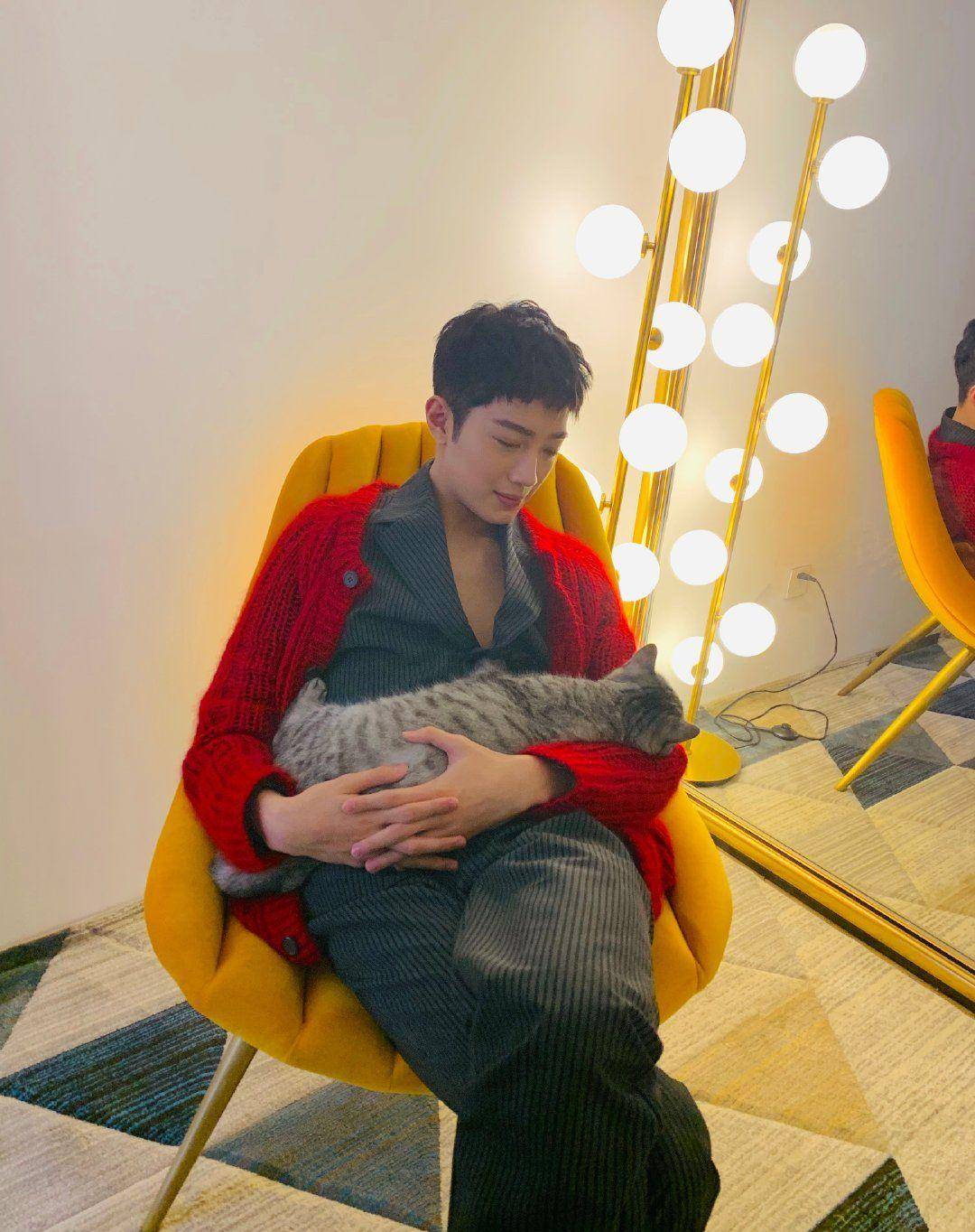 中性 他们怎么都开始“姨化”了?!