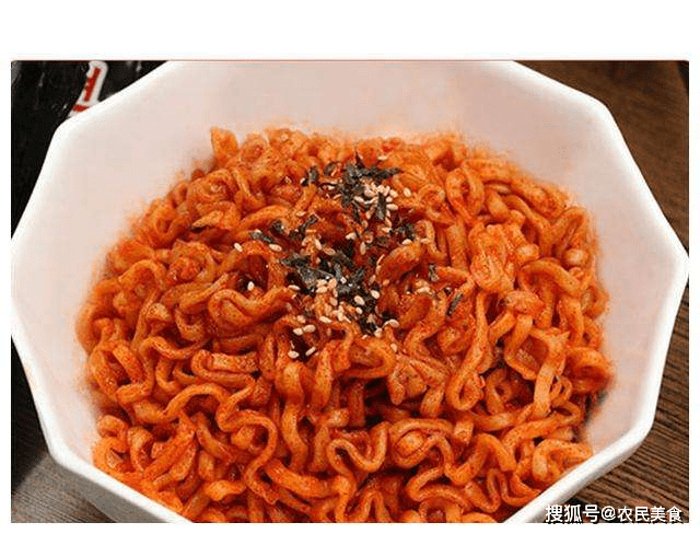 糯米纸|迅速过气的5种网红美食,图3吃完会吐纸,吃图4可能会进医院