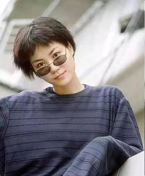 潮流文化出圈进行时天猫小黑盒推出首档栏目种草尖货_绿
