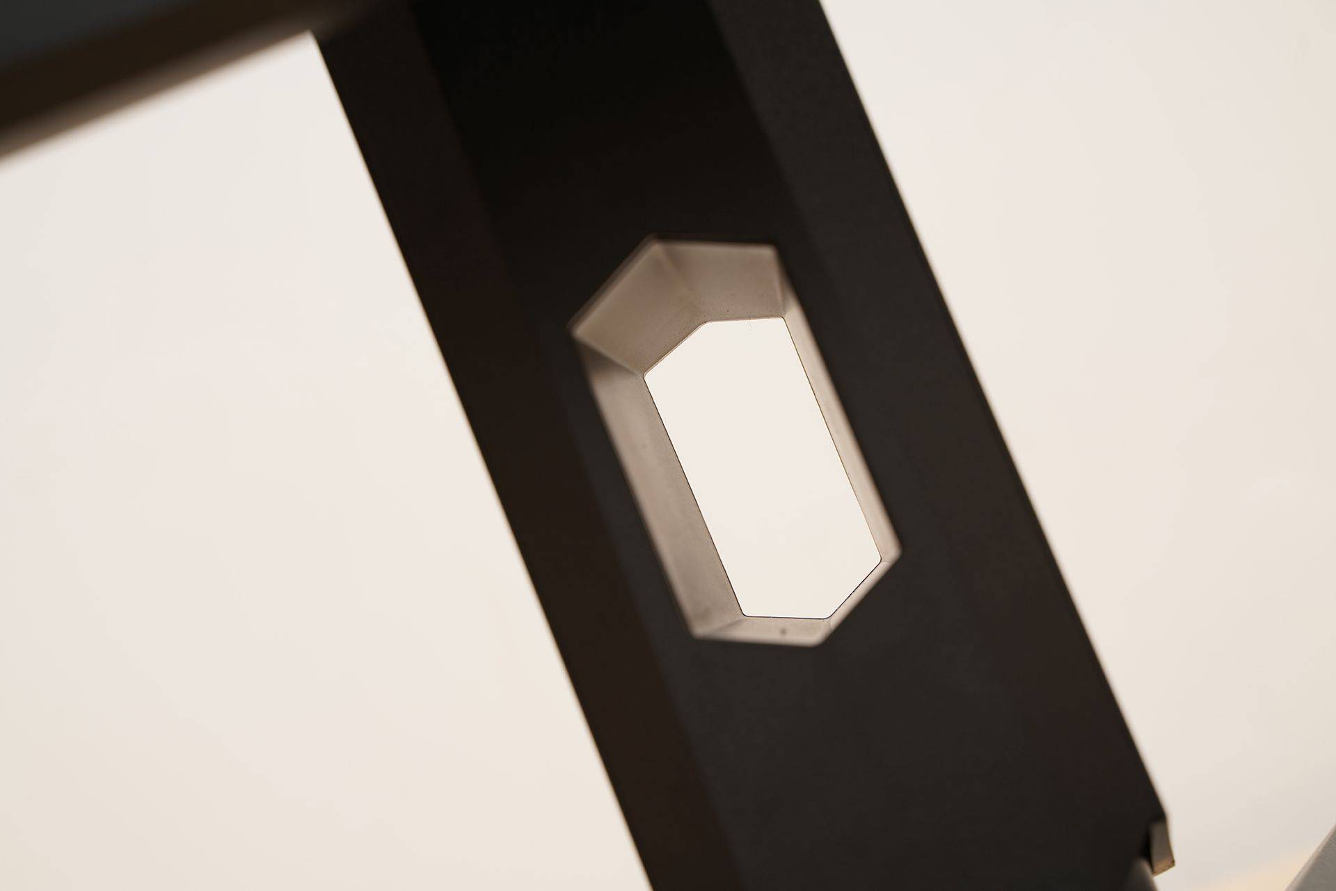 妥妥的游戏外挂 微星MAG274QRF-QD电竞显示器开箱体验