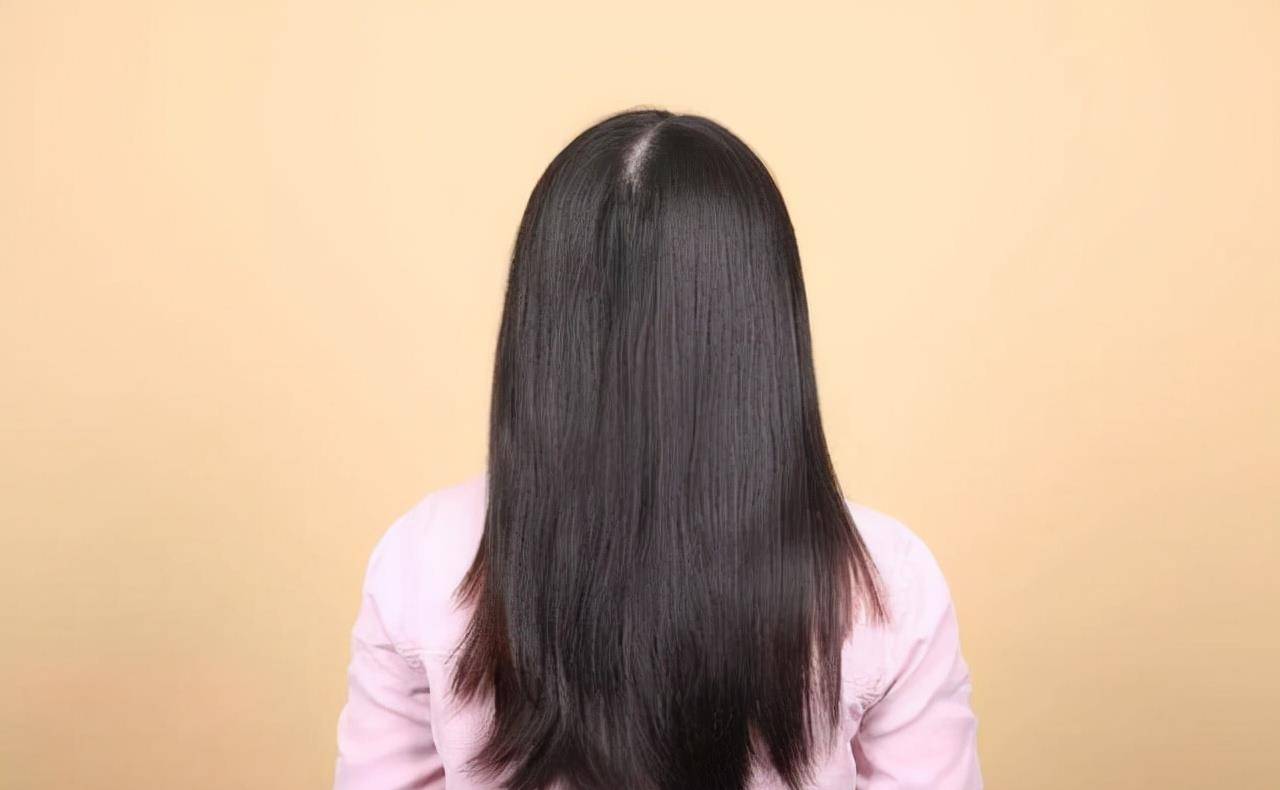 类人为什么有的女生体毛浓密，而有的却很光滑？这两类人哪种更健康？