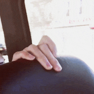 手部本以为是女明星的手，谁知竟然是“男星的手”，让女人情何以堪！