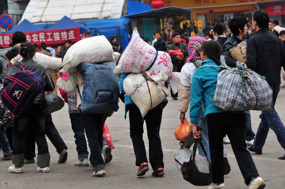 45岁以上的农民工找工作这么难出路何在专家提出2条建议