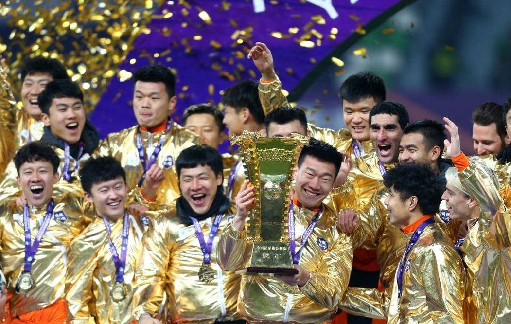原创为什么山东泰山夺得今年的中超冠军是意料之中的事情