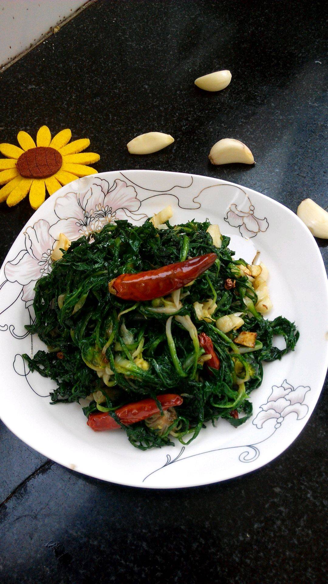 婆婆丁蘸酱 033e4f4465274b5e932871847625302c.jpeg