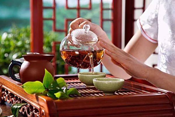 茶叶陆羽茶交所微课堂丨喝茶的人显年轻？原来是这样！